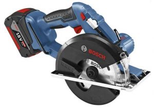 BOSCH PILARKA TARCZOWA GKM 18 V-LI 2 x 4,0Ah + L-BOXX