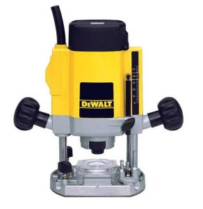 DEWALT FREZARKA 900W DW615
