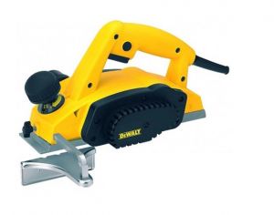 DEWALT STRUG RĘCZNY  600W 82mm DW680
